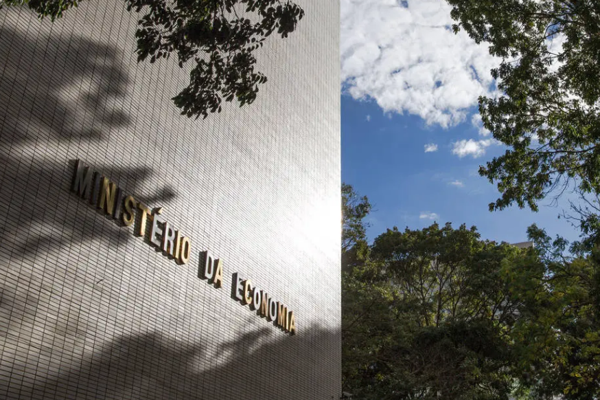 Nova rodada de reduções de jornada e salário e suspensões de contrato deve custar entre R$ 5,8 bi e R$ 6,5 bi