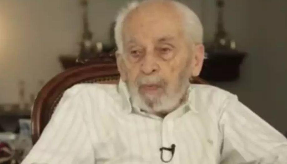 Morre, aos 100 anos, o jornalista Hélio Fernandes, preso na ditadura