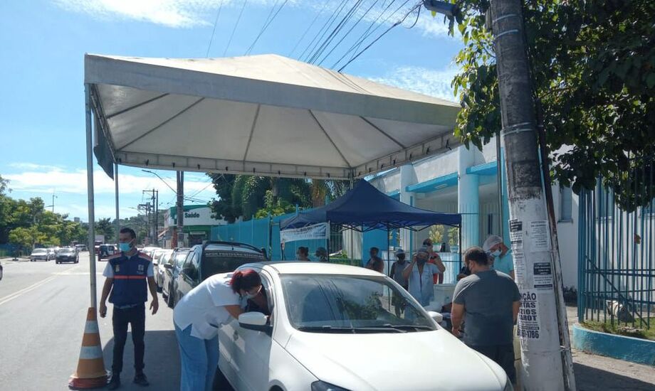 Duque de Caxias justifica vacinação para pessoas acima de 60 anos
