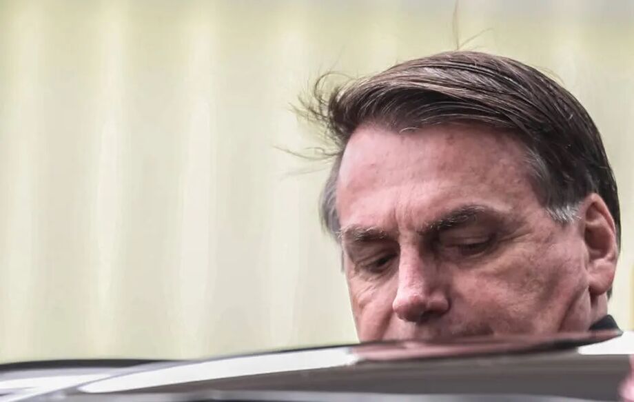 O presidente, Jair Bolsonaro, quer revogar lei que obriga imunização contra Covid-19