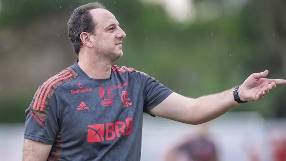Após elogiar a ótima estreia dos titulares na temporada - 3 a 0 sobre o Bangu - técnico Rogério Ceni comentou sobre a final da Supercopa do Brasil