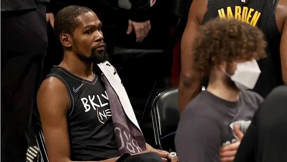 Kevin Durant pede desculpas após ataque homofóbico a ator que o criticou