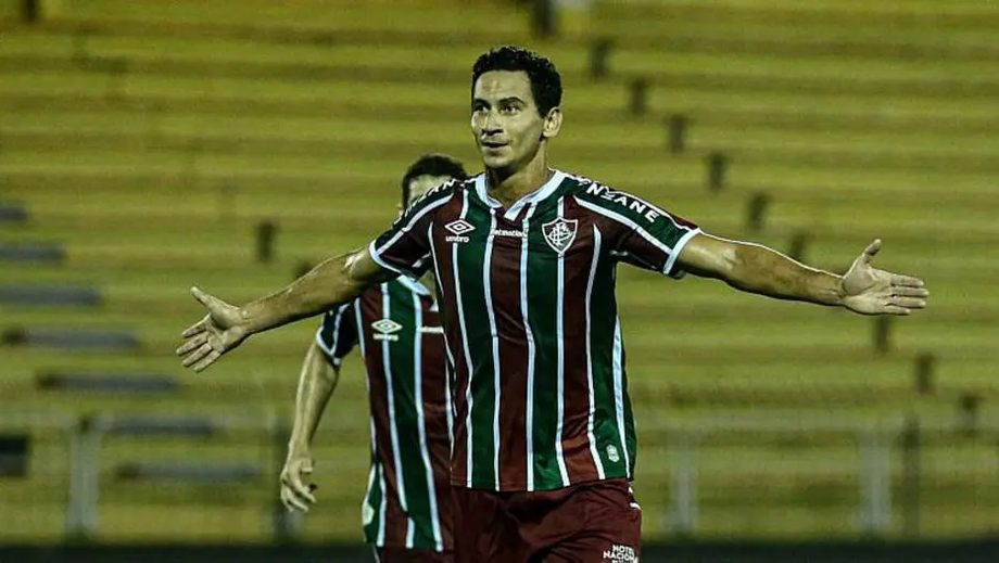 Fluminense goleia Macaé em Volta Redonda e volta a vencer na Taça Guanabara.