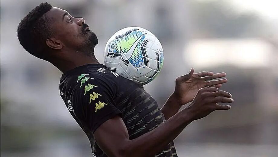 Botafogo anuncia a rescisão de contrato com o martinense Salomon Kalou
