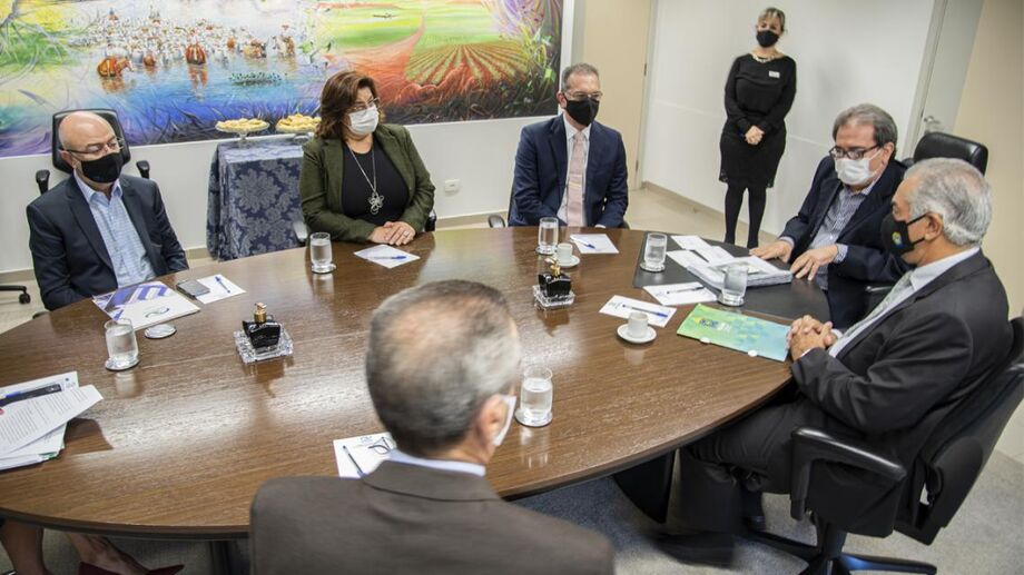 A reunião aconteceu nesta manhã (28)