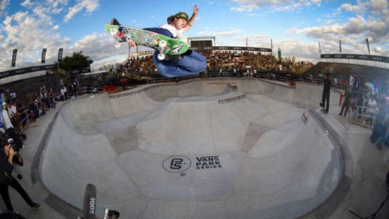 Pedro Barros, skatista brasileiro, durante disputa do Vans Park Series