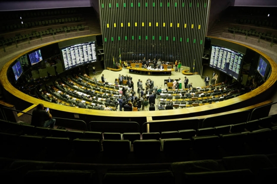 Sessão plenária na Câmara dos Deputados; documentos obtidos pelo Estadão mostram criação de um 'orçamento secreto'.