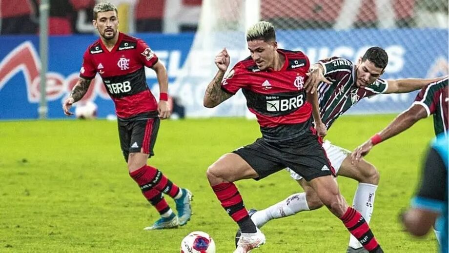 Fluminense e Flamengo ficam no empate