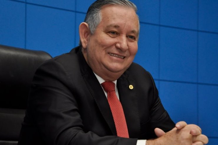 Antonio Vaz é o autor da proposta