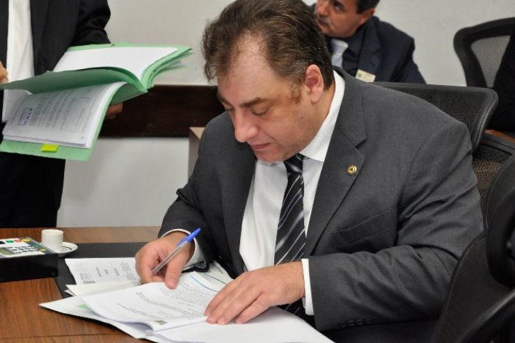 Deputado Neno Razuk (PTB)