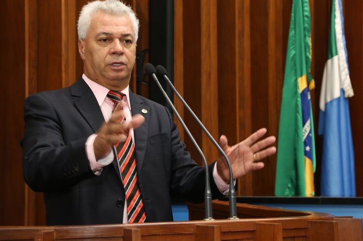 Na Assembleia Legislativa, o deputado estadual Cabo Almi foi líder da bancada do Partido dos Trabalhadores