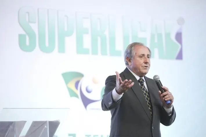 Na foto presidente da CBV ( Confedração Brasileira de Volleibol ), Ary Graça Filho