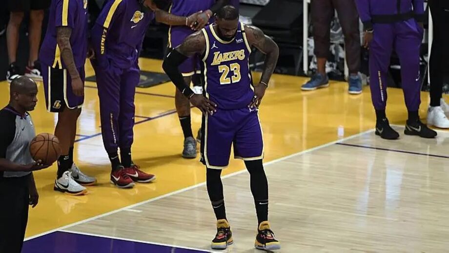 Lakers projetam o retorno de LeBron James para o início da próxima semana
