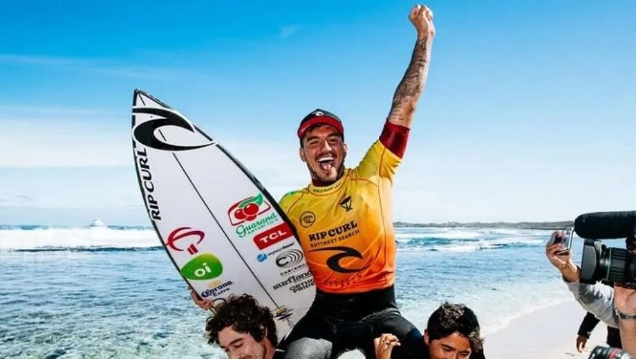 O time nacional obteve vitórias com Italo Ferreira, Gabriel Medina e Tatiana Weston-Webb
