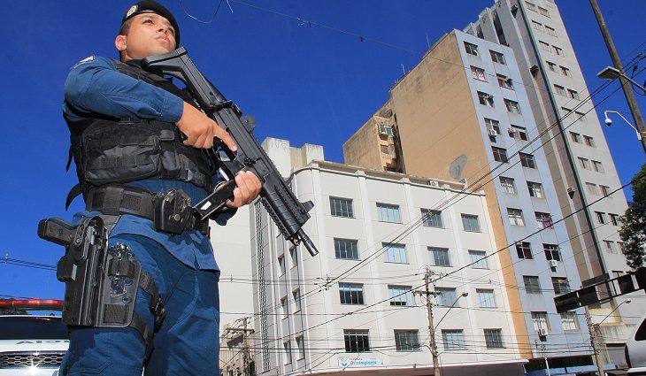 Governo fortalece segurança pública com promoção de 248 policiais e bombeiros