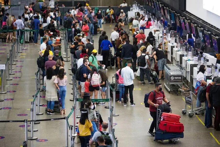 O passageiro foi identificado pela Anvisa, responsável pelo monitoramento no aeroporto