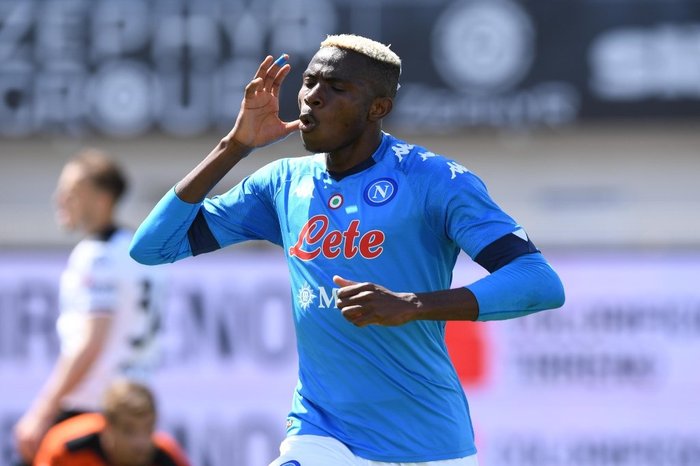 Nigeriano Victor Osimhen marcou dois gols