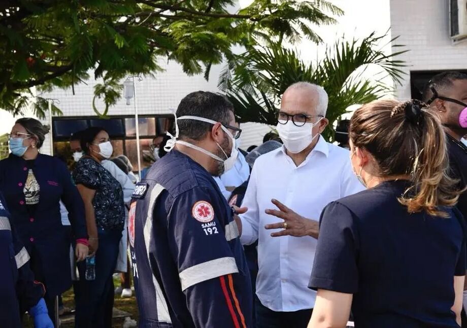 A Secretaria da Saúde de Aracaju afirma que está prestando todo o suporte necessário à operação de transferência de pacientes e funcionários