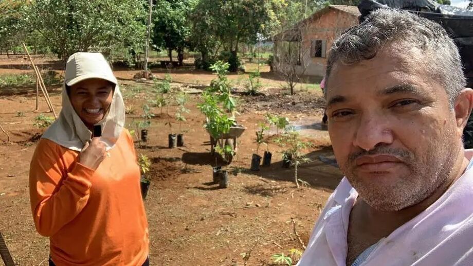 O produtor rural Pedro Firmino e a mulher Simone Alves Pinheiro
