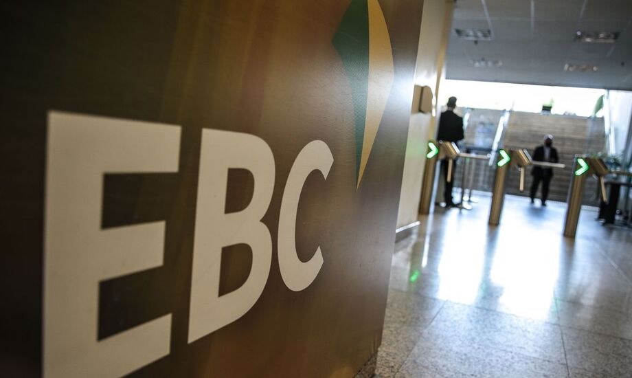 Os interessados em concorrer devem fazer o cadastro e realizar a prova online no site da Super Estágios