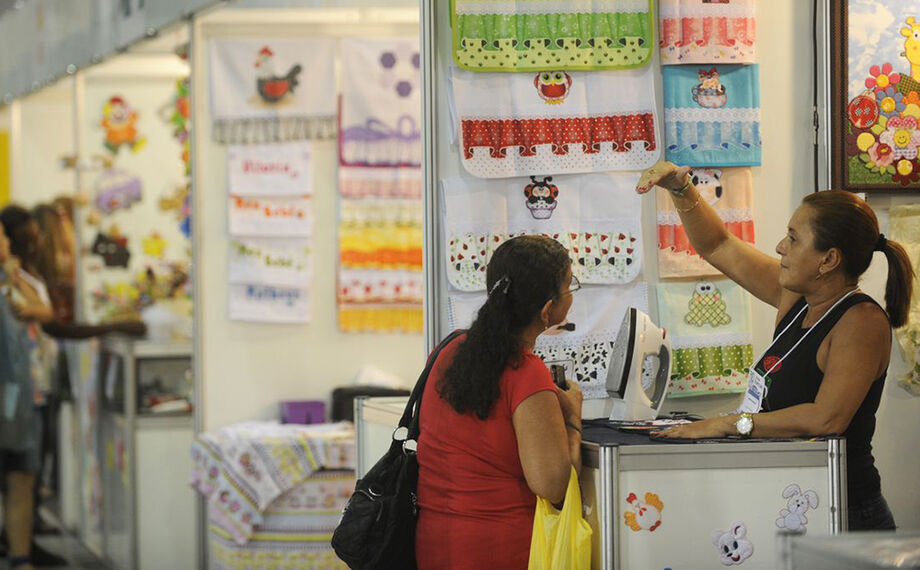 resultado é maior aos postos de trabalho criados pelas empresas de médio e grande porte, que registraram 1.613 oportunidades