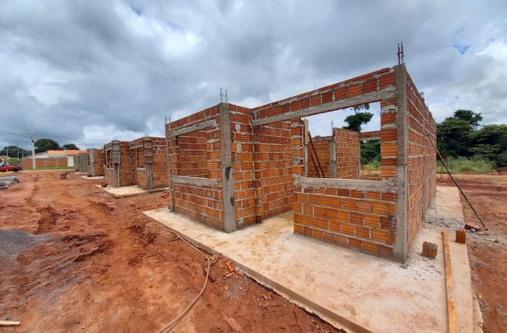Alcinópolis garante novas moradias a 25 famílias