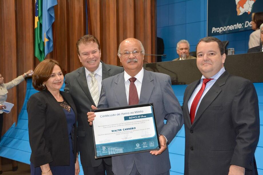 Carneiro durante homenagem da Assembleia em 8 de agosto de 2014, pelos 20 anos da UEMS