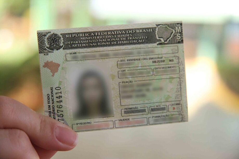 diferença é que antes, essa era uma opção e agora, passa a ser serviço exclusivamente dos Correios