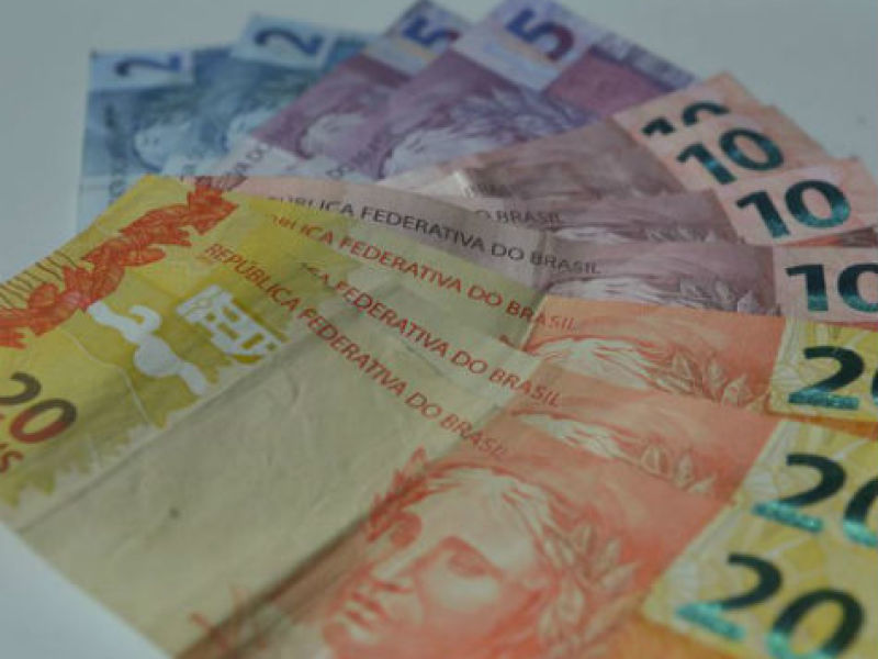 Os dados foram fornecidos pela Febraban e ABBC