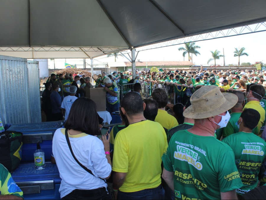 A manifestação acontece em Brasília.