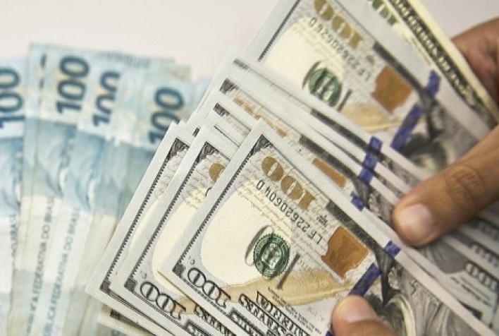 Maio registrou fluxo cambial negativo de US$ 1,517 bilhão
