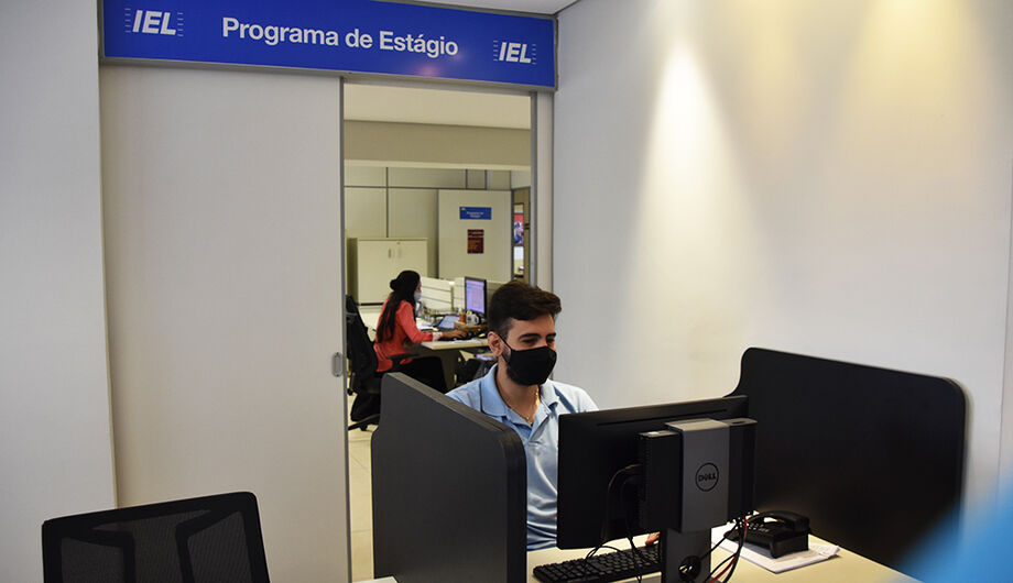 As vagas são para preenchimento imediato e representam uma excelente chance de turbinar o currículo