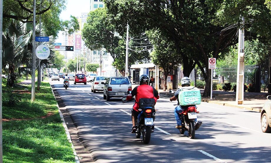 Motoqueiros na Afonso Pena