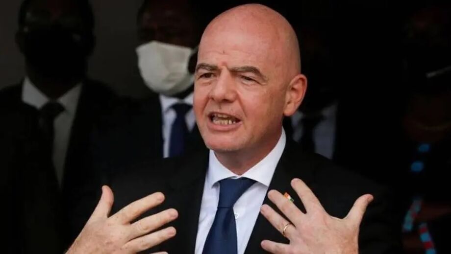 Infantino voltou a classificar de inaceitável e inimaginável a criação de uma Superliga Europeia