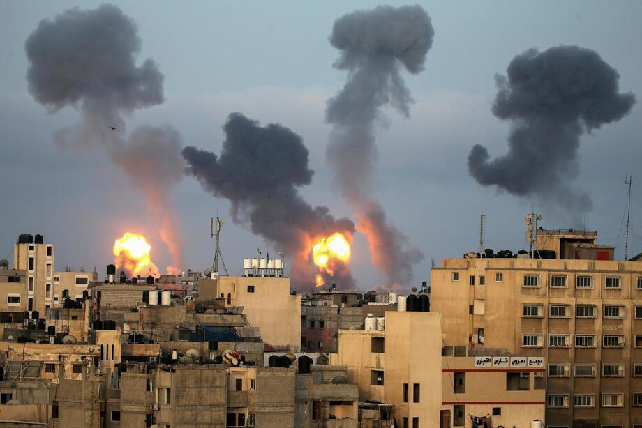 Ataques aéreos entre Israel e Hamas