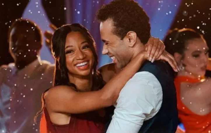Corbin Bleu e Monique Coleman em novo filme natalino Foto: Divulgação Lifetime TV
