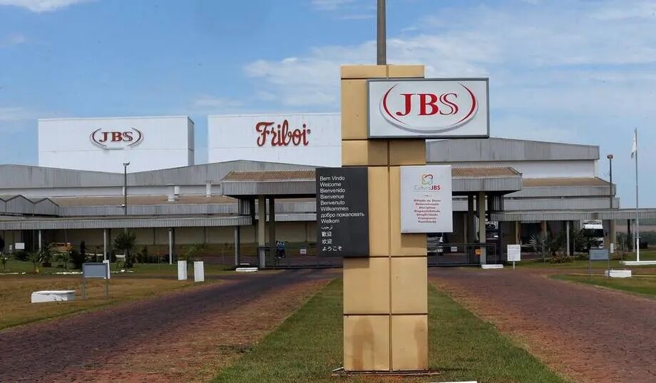 JBS foi a mais afetada pela medida, com sete unidades barradas