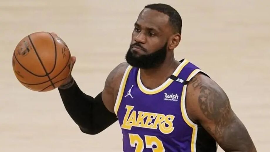 Nem mesmo LeBron James escapou das polêmicas envolvendo o novo formato de pós-temporada criado pela NBA
