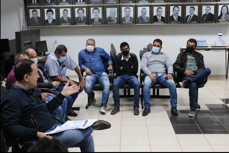 Reunião entre deputado Marçal, vereadores, prefeito e presidente da Sanesul