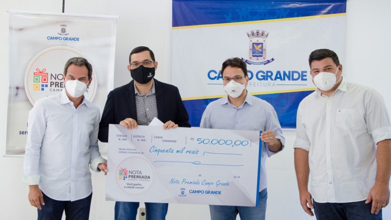 Foram três contemplados, que receberam os valores de R$ 50 mil, R$ 15 mil e R$ 5 mil, respectivamente