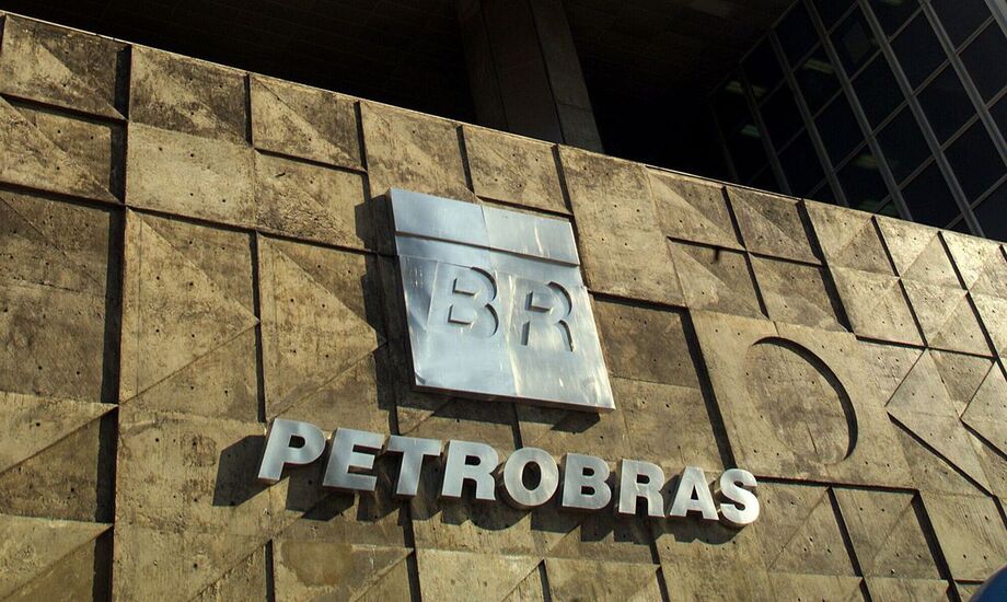 Petrobras doa micro usinas de oxigênio a hospitais do PR e RN
