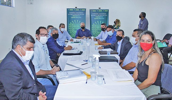 Reunião com os prefeitos em Coxim