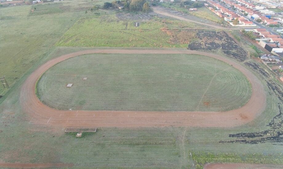 Espaço onde será construída a pista oficial.