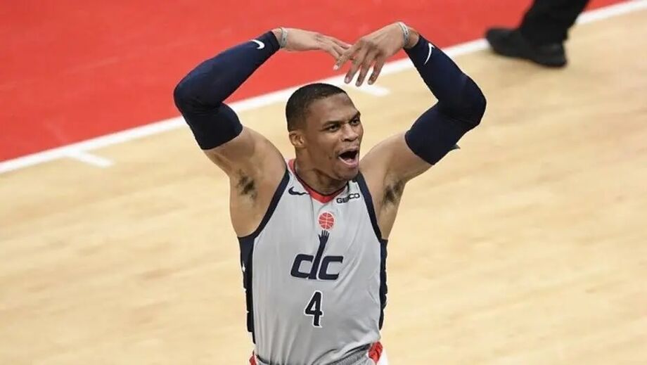 Russel Westbrook teve grande atuação e ficou próximo do triple-double com 8 pontos, 15 assistências e oito rebotes