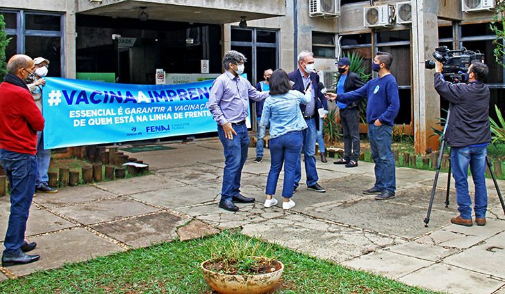 Abordado por repórteres logo na chegada, Resende explicou que por maior que reconhece a importância da categoria que faz o trabalho importante