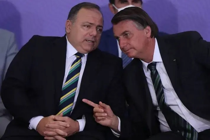 Eduardo Pazuello e Jair Bolsonaro