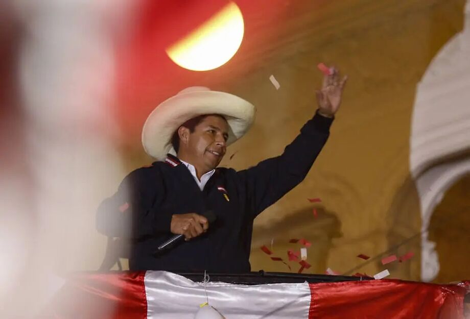 Castillo lidera eleição no Peru com 50,12% dos votos após fim da apuração