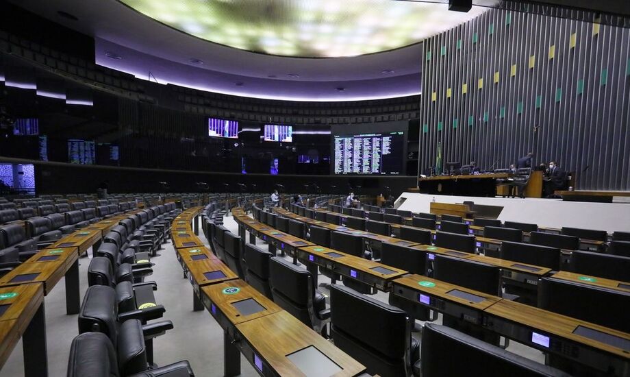 Câmara aprova projeto de lei sobre registro internacional de patentes