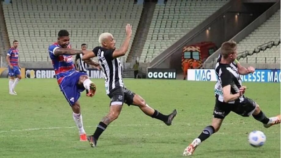David finaliza para marcar na vitória do Fortaleza sobre o rival Ceará