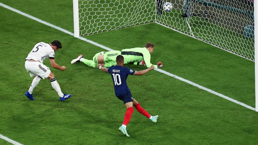 O único gol da partida saiu dos pés do zagueiro Hummels